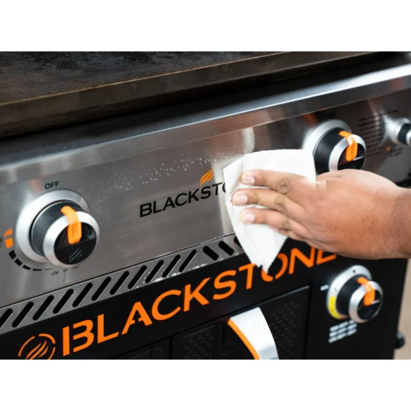 Blackstone 2-in-1 Griddle Degreaser and Cleaning Spray - Image 8